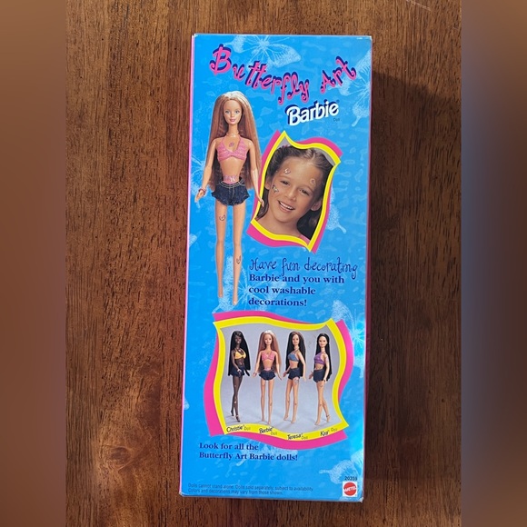 Butterfly Art Barbie NWT- Barbie in box, never opened - Picture 6 of 8